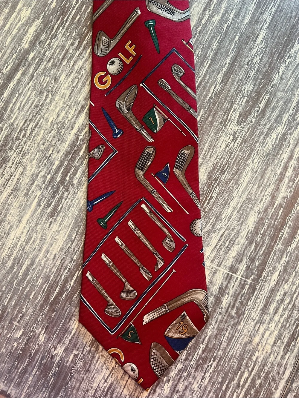 Chaps Ralph Lauren Red Golf Club Print Men's Tie. New!! 100% silk